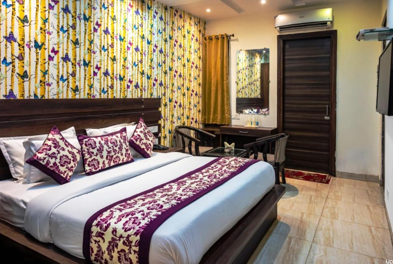 Hotel Royals Grand Galaxy Amritsar Exteriér fotografie